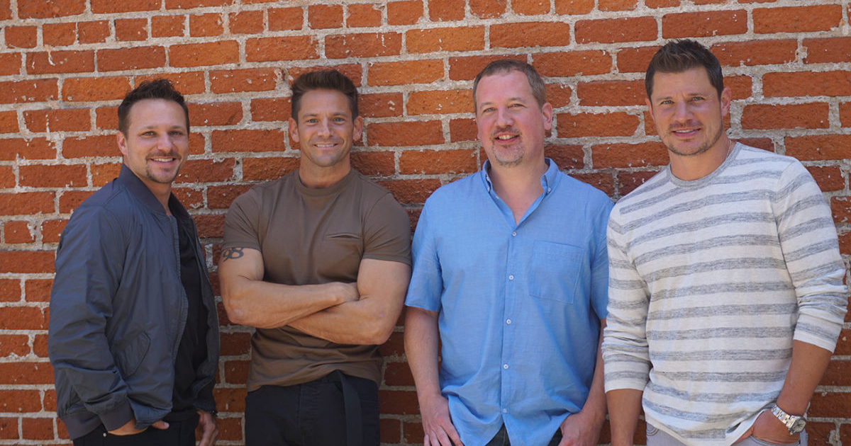 98 Degrees Singing "Circle of Life" Is the '90s Throwback You Didn't Know You Needed 98 Degrees Singing